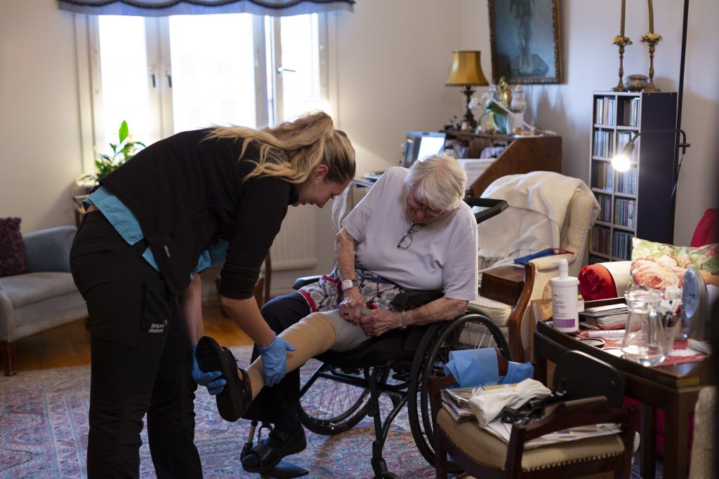 Bracke-Aldreomsorg-Hemstjanst-Goteborg-20220930047