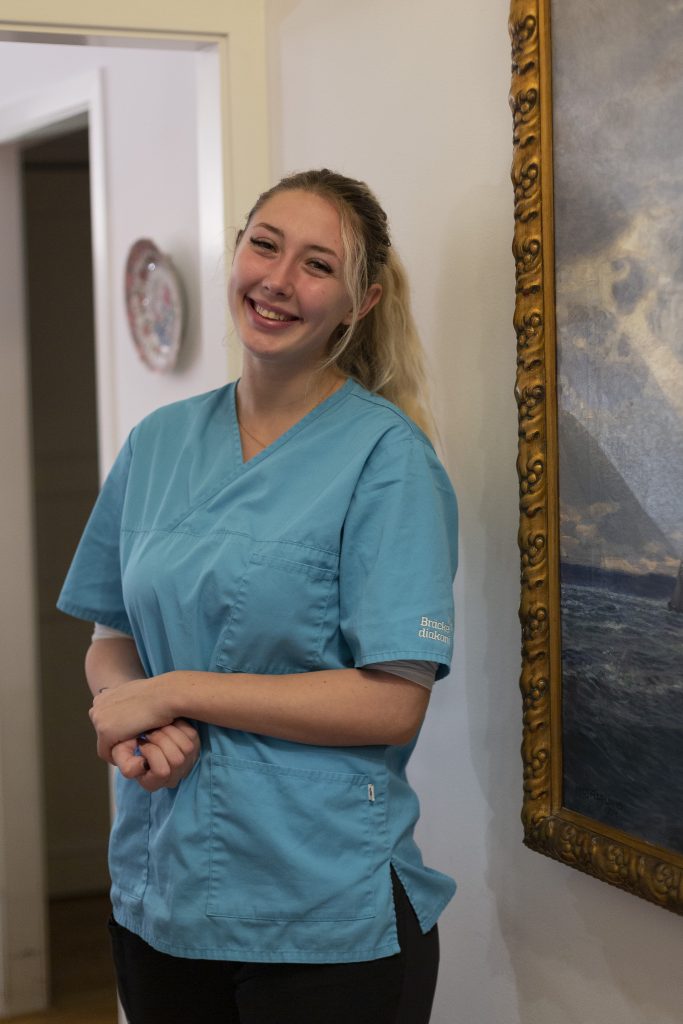 Bracke-Aldreomsorg-Hemstjanst-Goteborg-20220930067